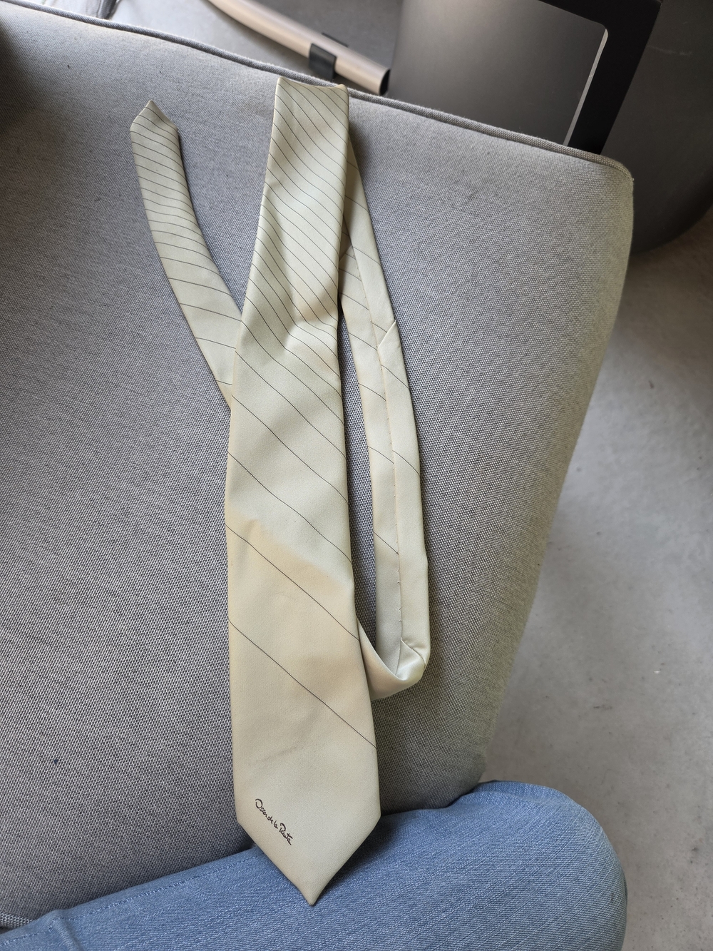 Oscar de la Renta Pale Yellow Striped Silk Tie